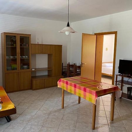 Casa Vacanze Foce Varano Appartement Buitenkant foto